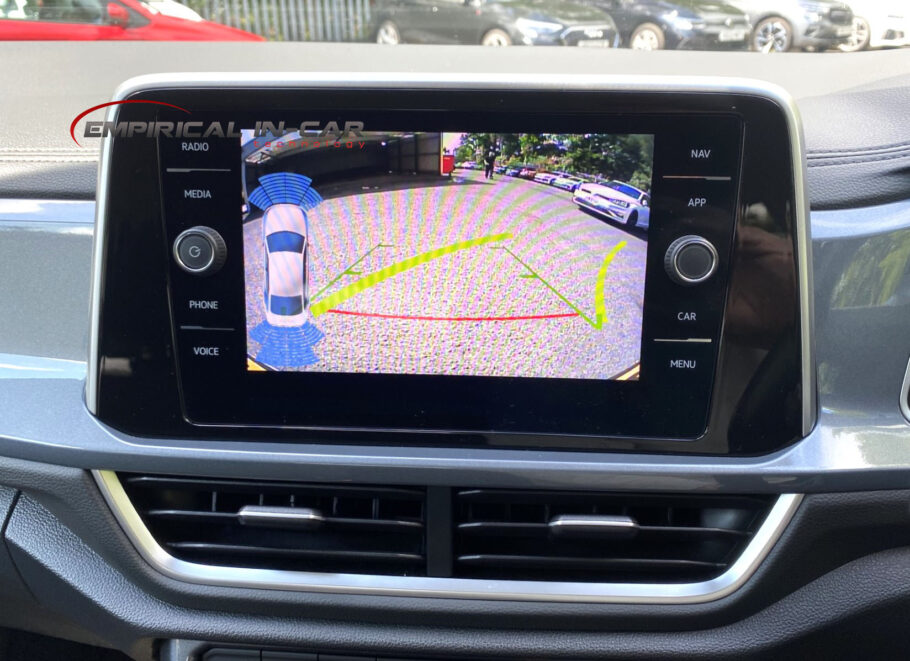 VW Volkswagen T-Roc - Reverse Reversing Camera Kit ( 2017 Onwards )