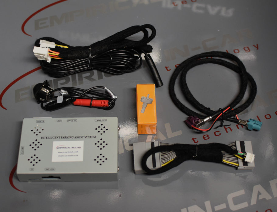 Jaguar F Pace XE XF - Reversing Reverse Camera Kit ( 2016 Onwards ) Automatic Gearbox