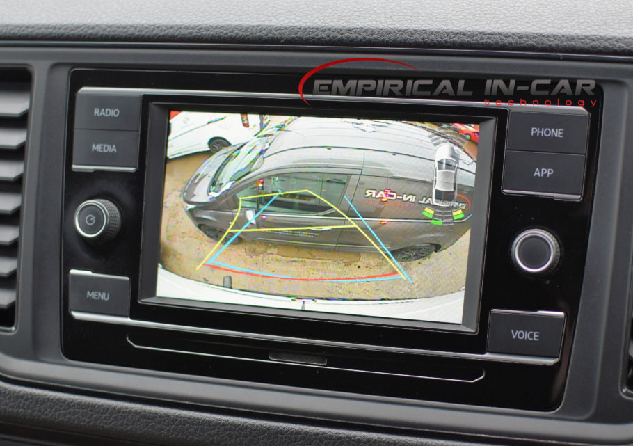 VW Volkswagen Crafter Reversing Reverse Camera Kit ( 2020 to 2024 ) Manual Gearbox
