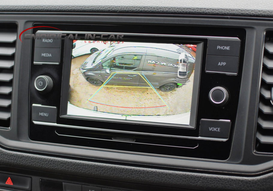 VW Volkswagen Crafter Reversing Reverse Camera Kit ( 2020 to 2024 ) Manual Gearbox