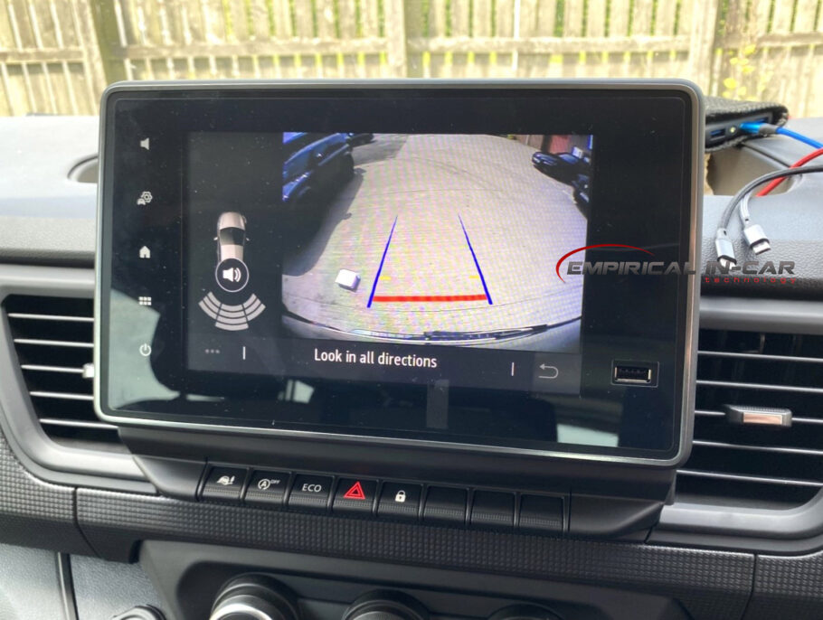 Renault Trafic - Reverse Reversing Camera Kit ( 2022 Onwards ) For 7" Easy Link System