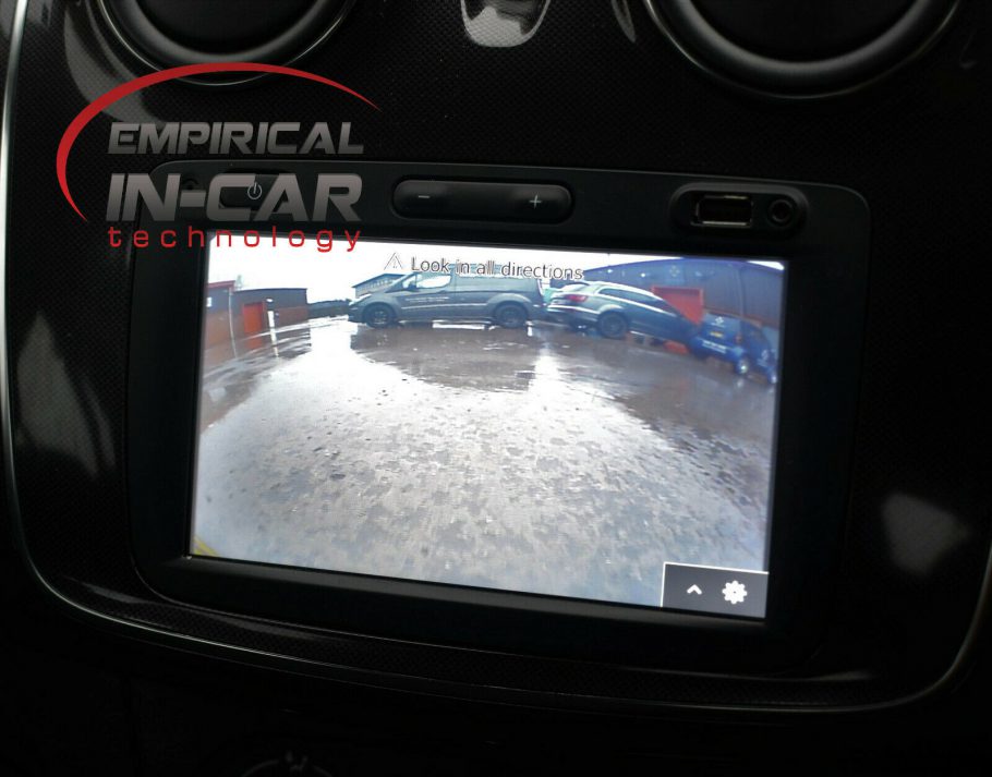 Dacia Sandero 2 & Stepway - Reversing Reverse Camera Kit ( 2015 Onwards )