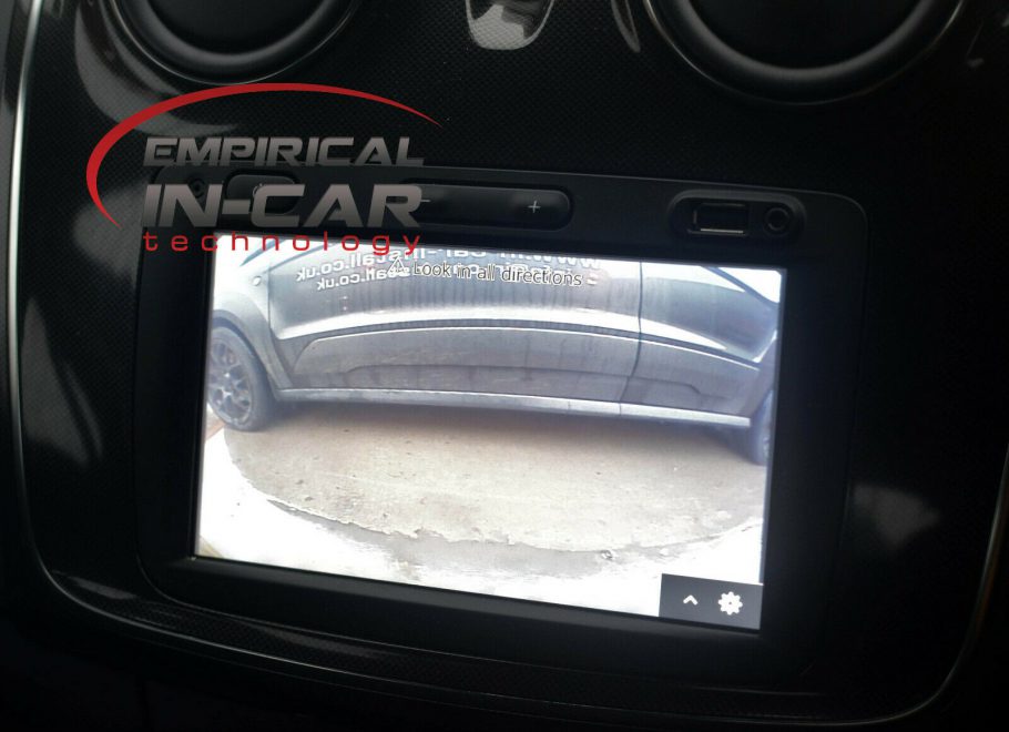 Dacia Sandero 2 & Stepway - Reversing Reverse Camera Kit ( 2015 Onwards )