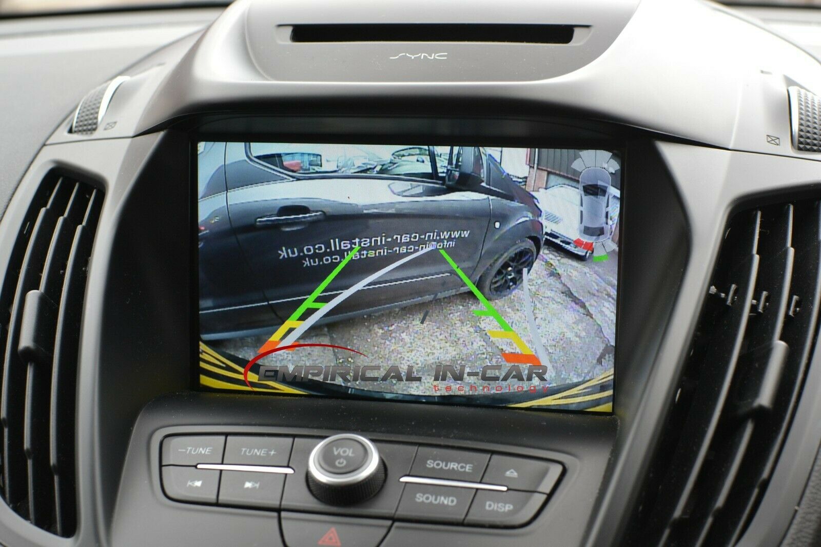 Ford Kuga ( 2017 2020 ) Reversing Reverse Camera Kit For Sync3